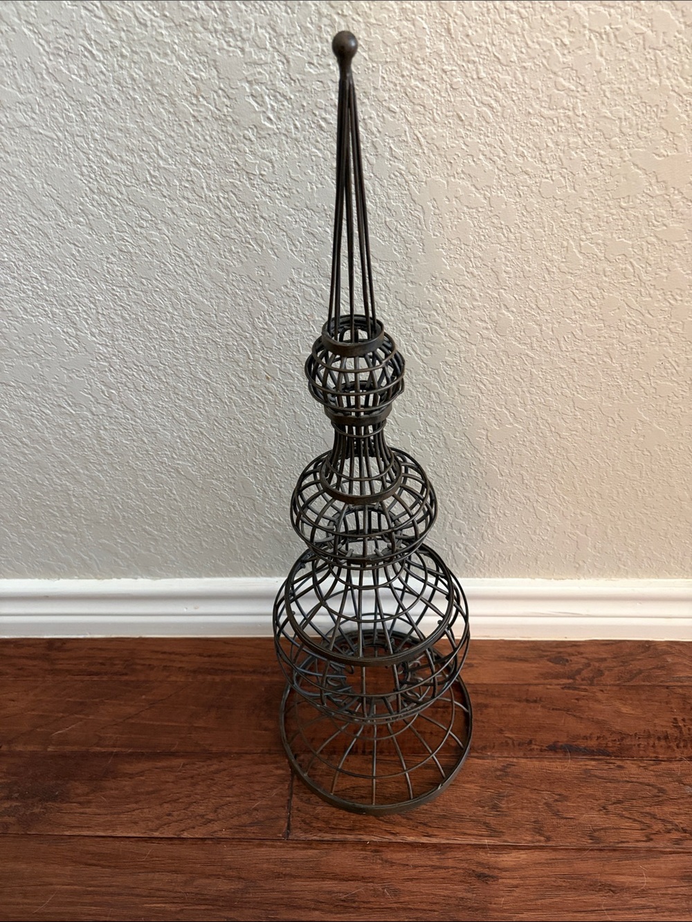 Decorative Metal Wire Tower - Black